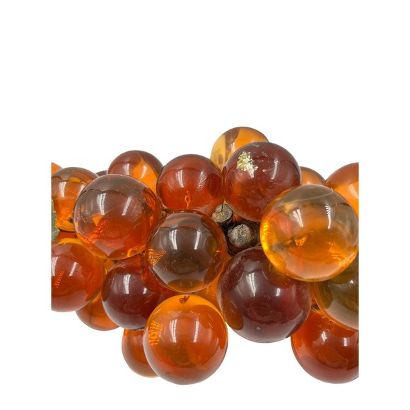 Vintage dark amber lucite grapes - Picture 3 of 8